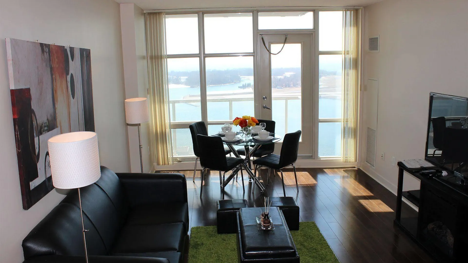 Atlas Suites - Mariner Furnished Apartments Toronto